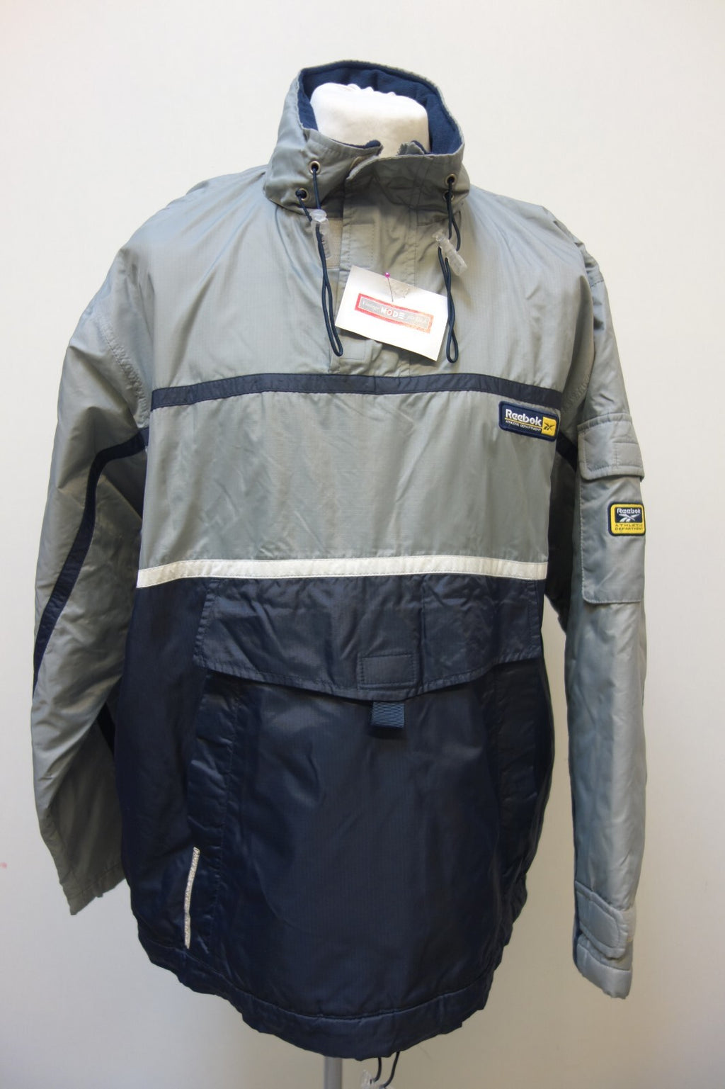 EK1717 Herren Jacke von Reebok, Gr. M0