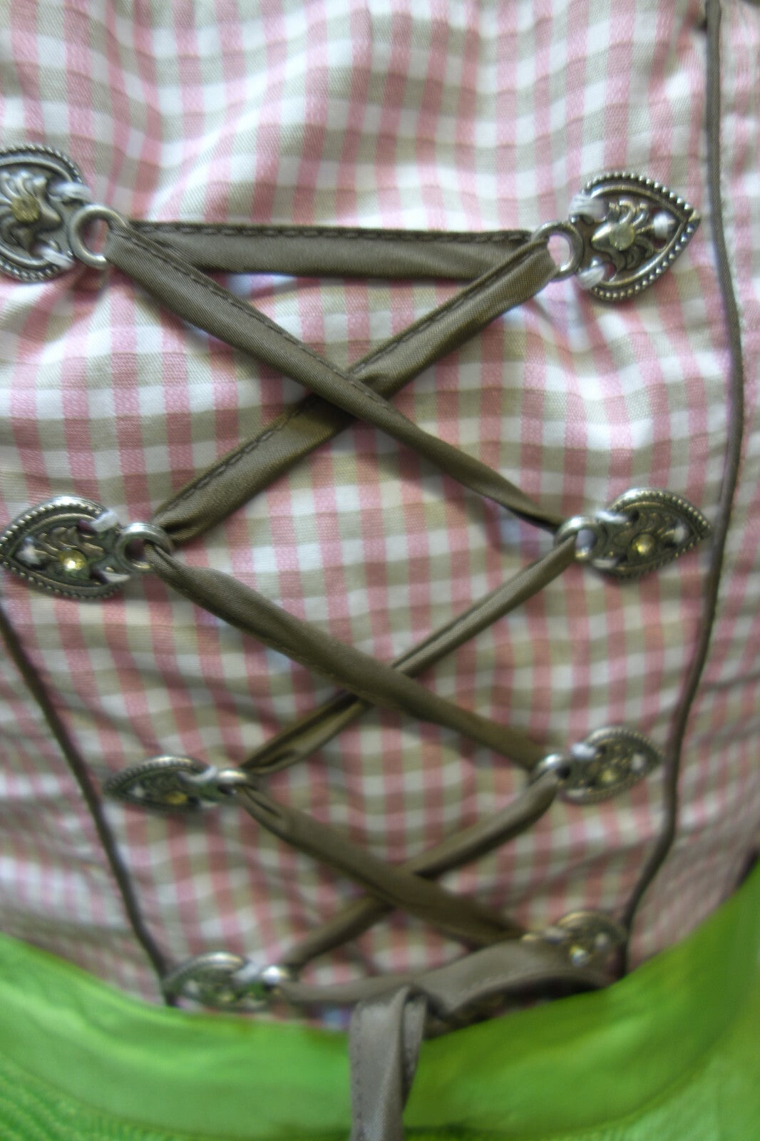 EK0992 Dirndl von Wiesenkönig Gr. 32 inkl. Schürze und Bluse3