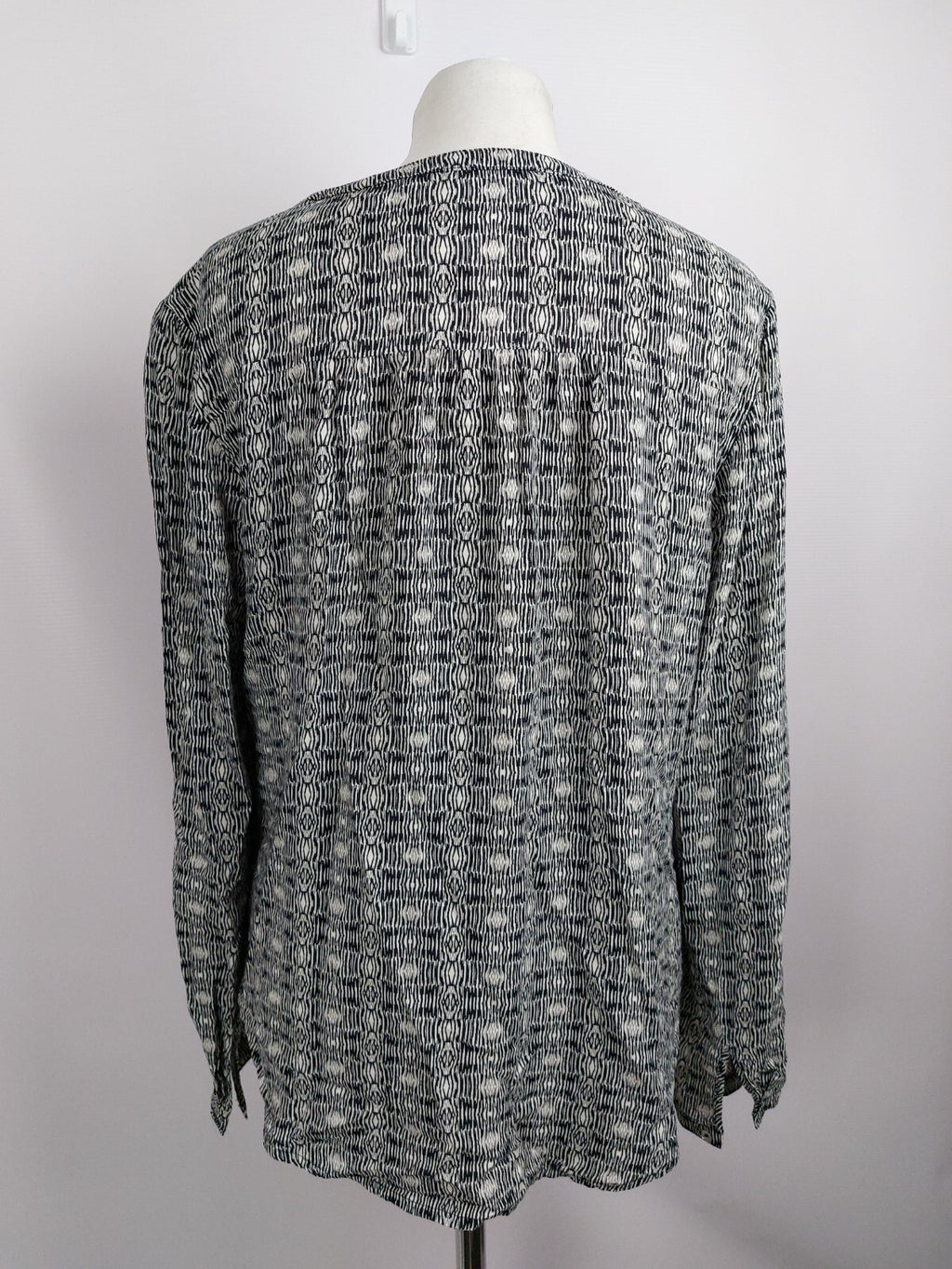 EK4605 Damen Bluse von s.Oliver, schwarz/weiß, Gr. 364