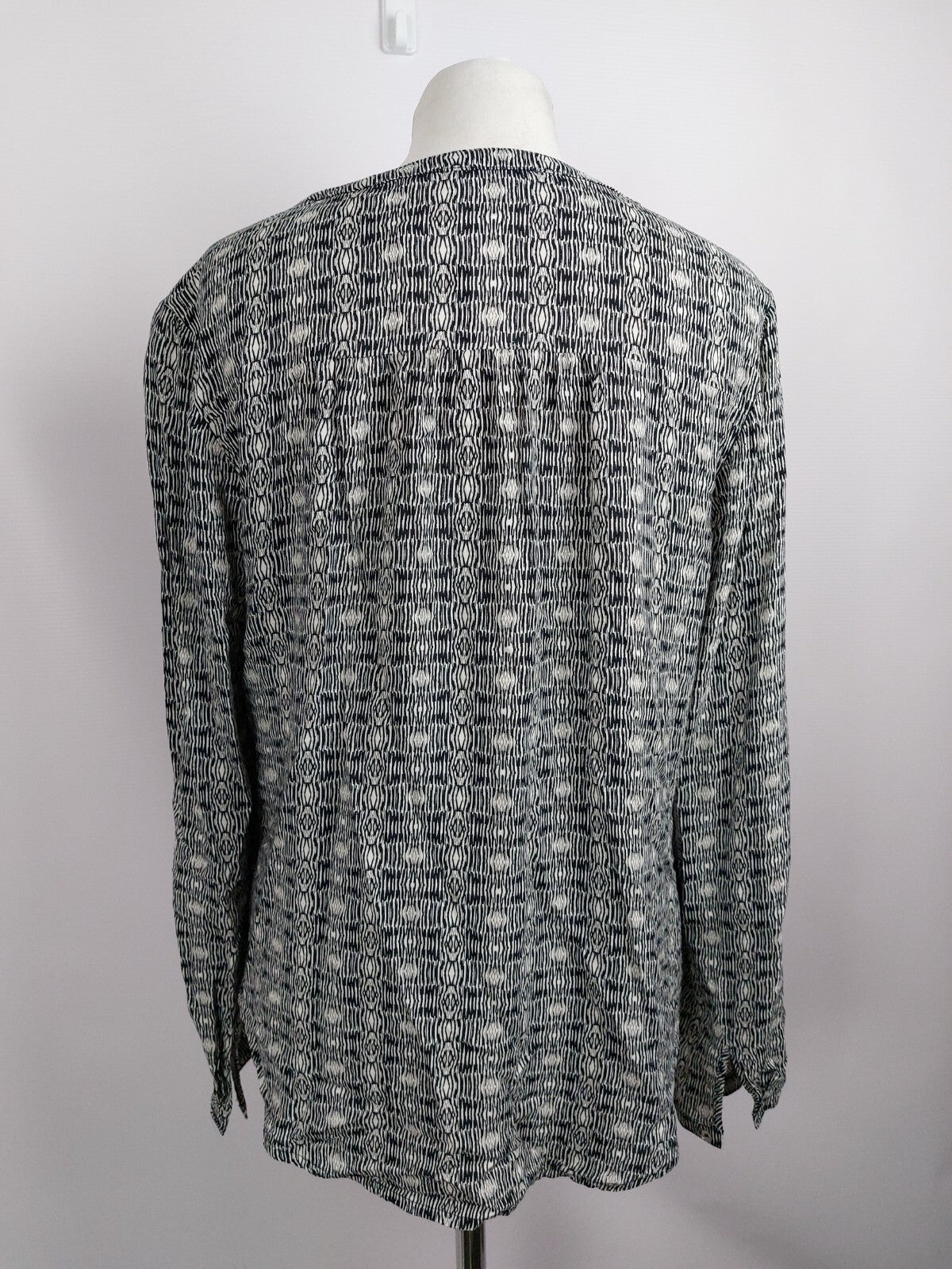 EK4605 Damen Bluse von s.Oliver, schwarz/weiß, Gr. 364