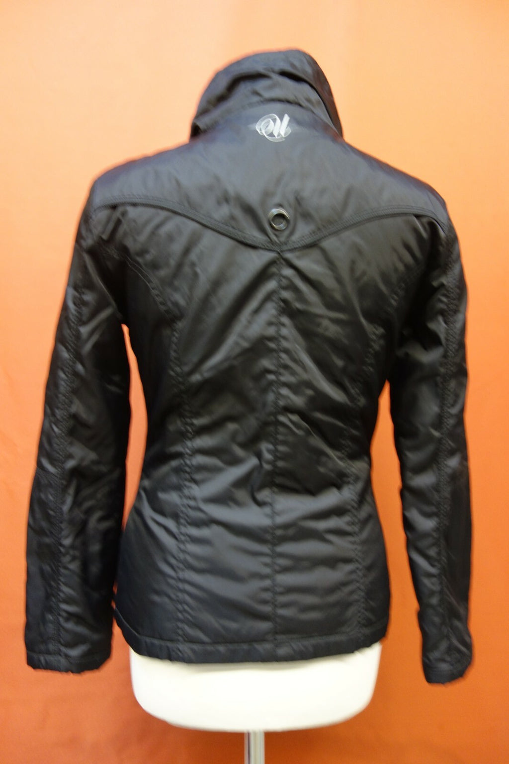 EK0268 Damen Jacke von Umbro, schwarz, 324