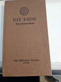 EB 2853Die Erde Taschenatlas VEB Hermann Haack Gotha0